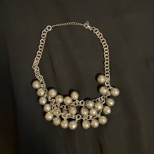 Statement necklace 🩶